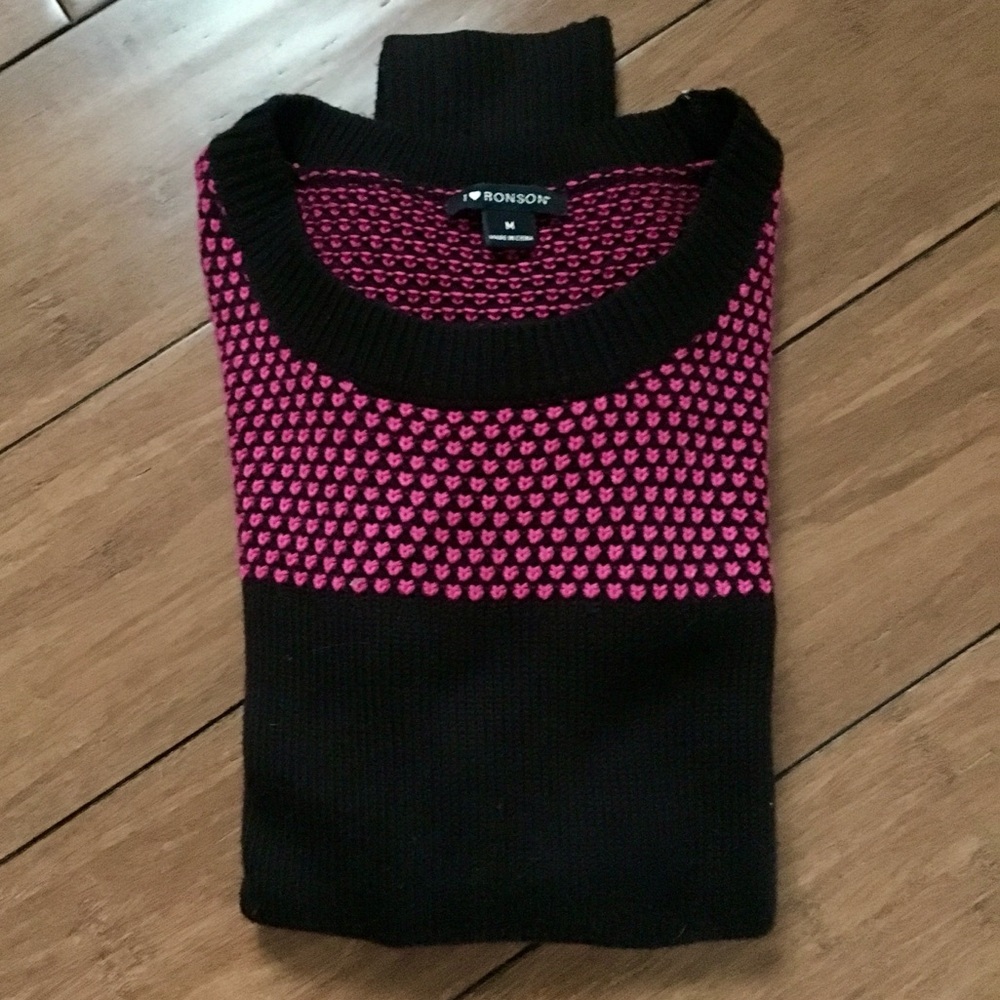 I ❤️ Ronson Heart Print Sweater - Picture 5 of 5